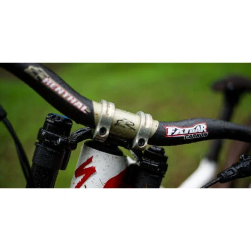 Renthal Fatbar DH Carbon 31.8MM 800MM Cintre -Specialized Soldes Boutique renthal fatbar dh carbon 318mm 800mm cintre cockpit m172 m173 3 39482 6